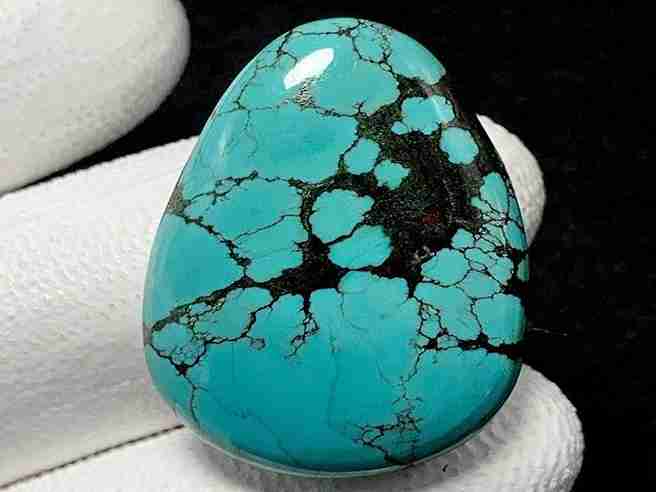 تصویر 2 از سنگ فیروزه نیشابور اصل با جلوه خاص و ماندگار مناسب کارهای لوکس